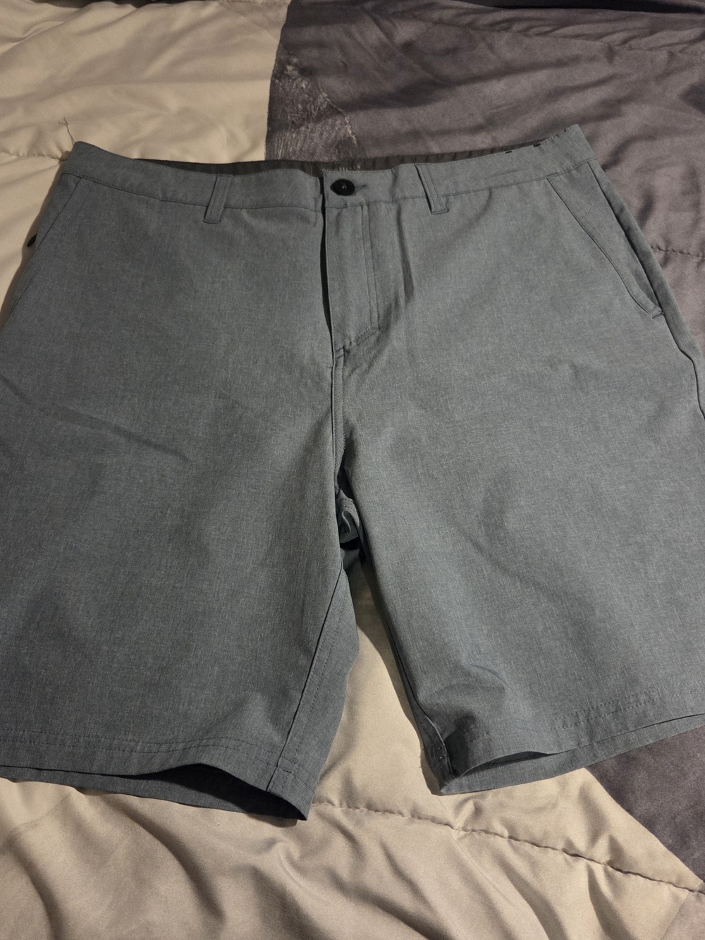 Quiksilver Men's Heather Gray Flat Front Shorts